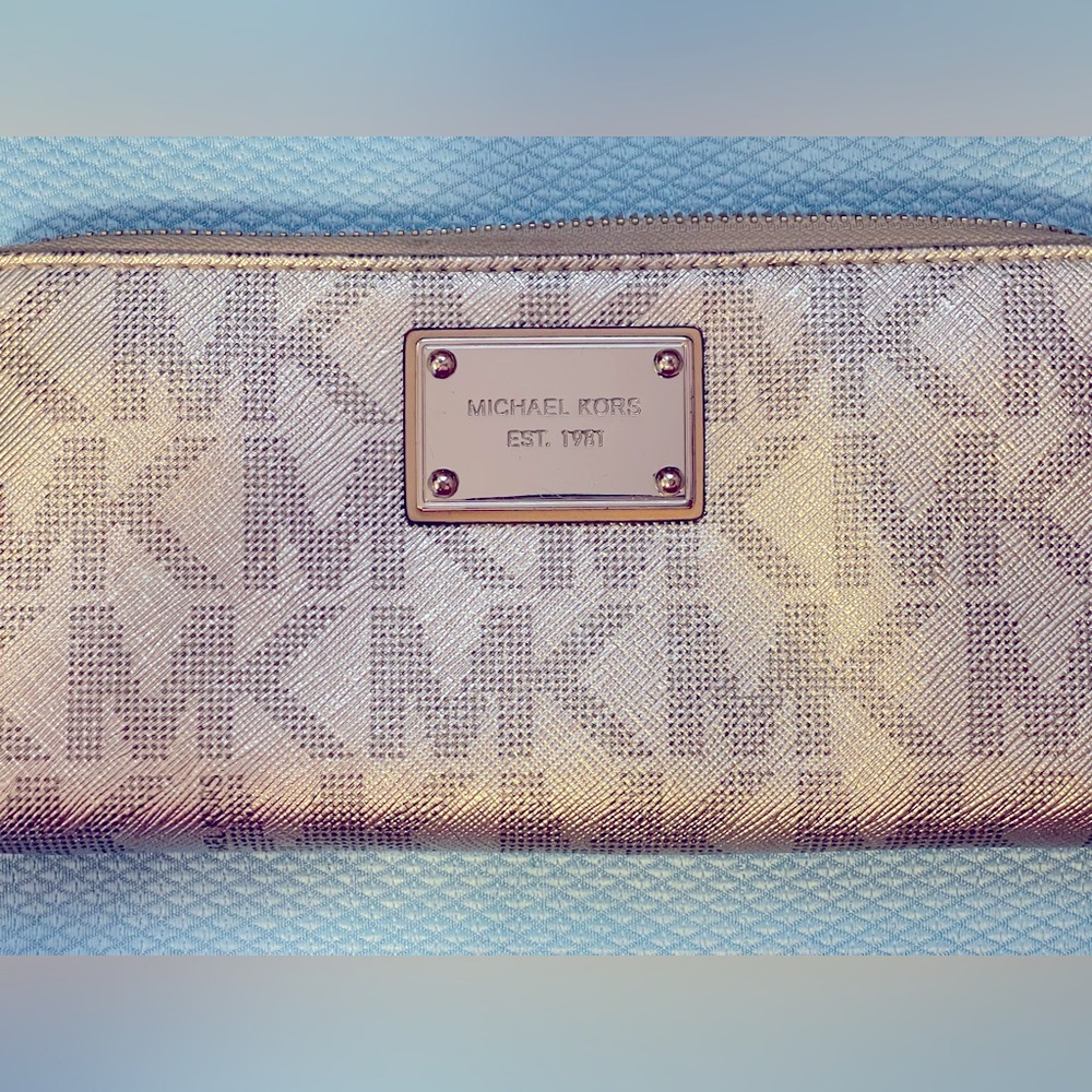 Michael Kors wallet
